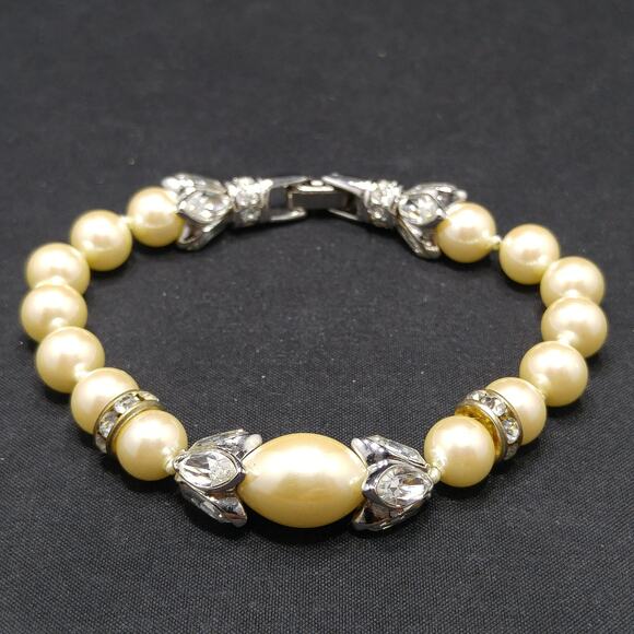 Vintage Faux Pearl Rhinestone Bracelet, Hand-knotted Glass Pearls - Picture 6 of 10